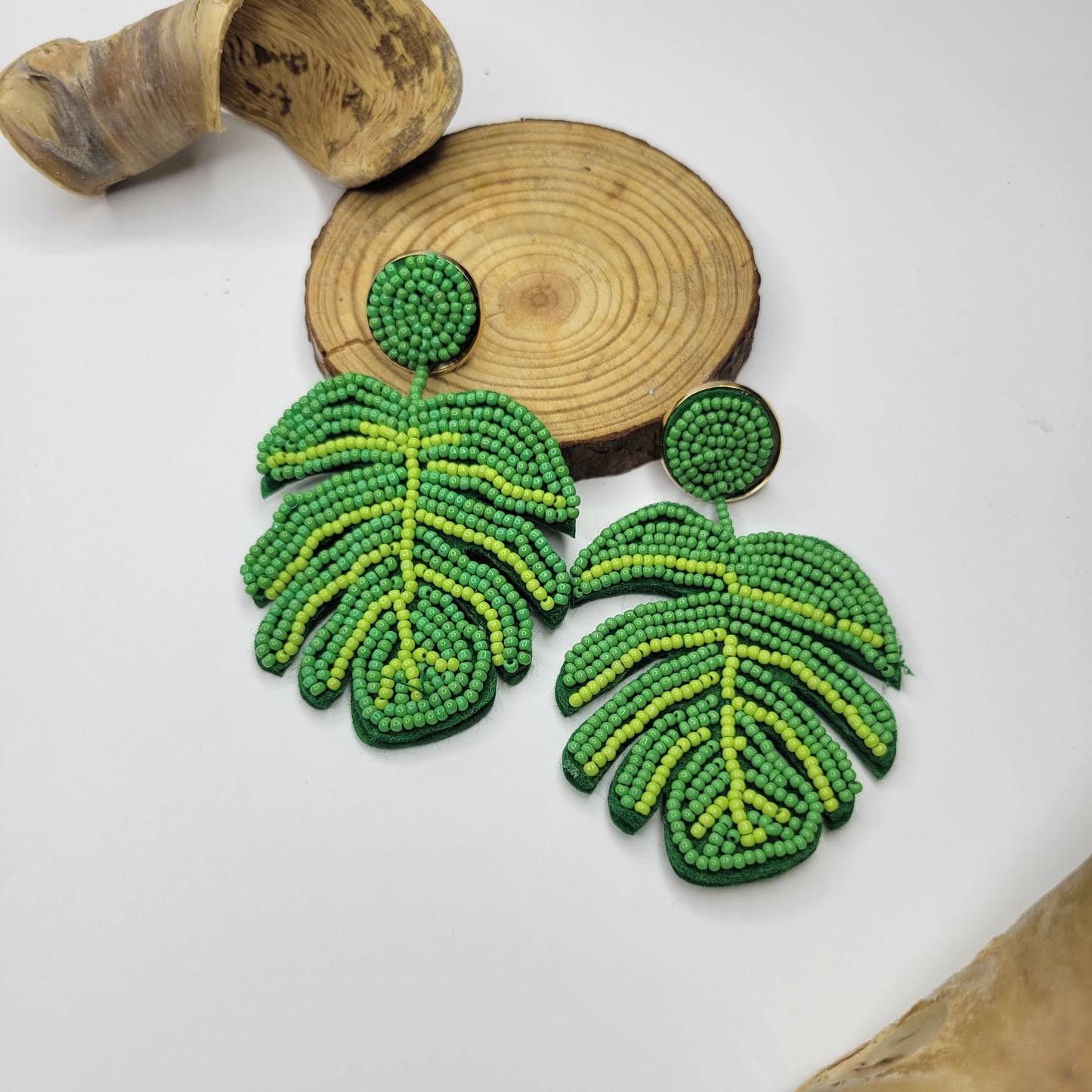 Planta Monstera - Aretes Artesanales